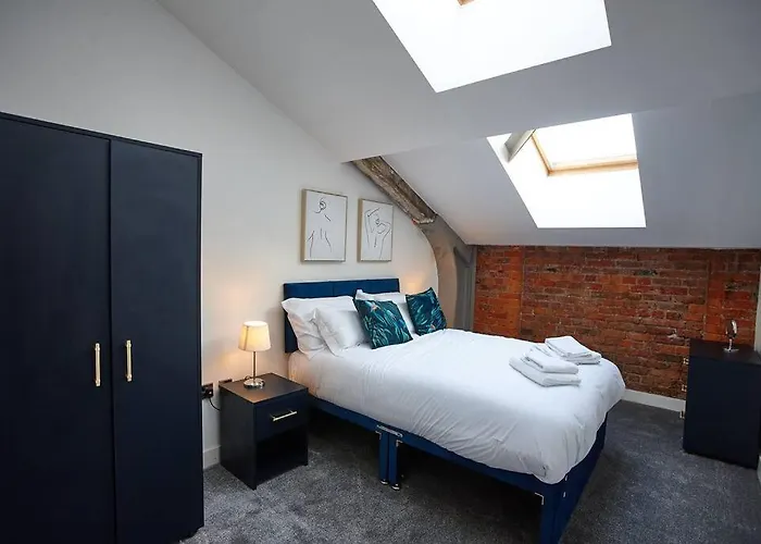 The Garnet Suite